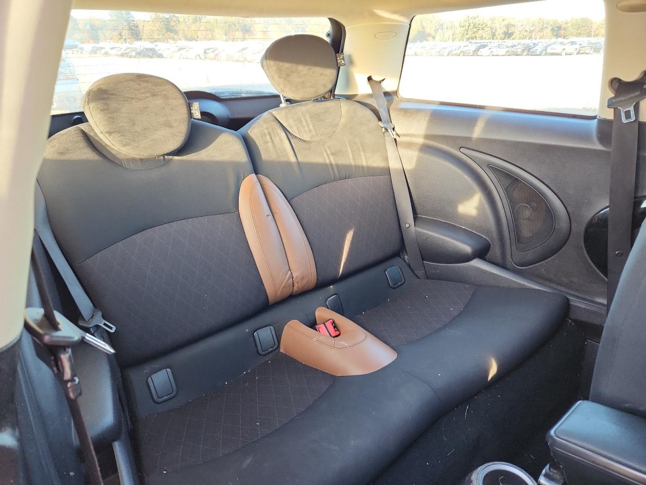 2012 Mini Cooper S VIN: WMWSV3C54CT385825 Lot: 92402975