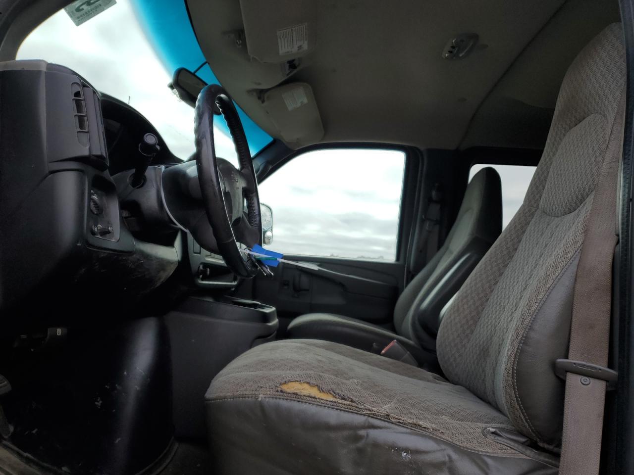 2006 Chevrolet Express G1500 VIN: 1GNFG15T561267207 Lot: 91711545