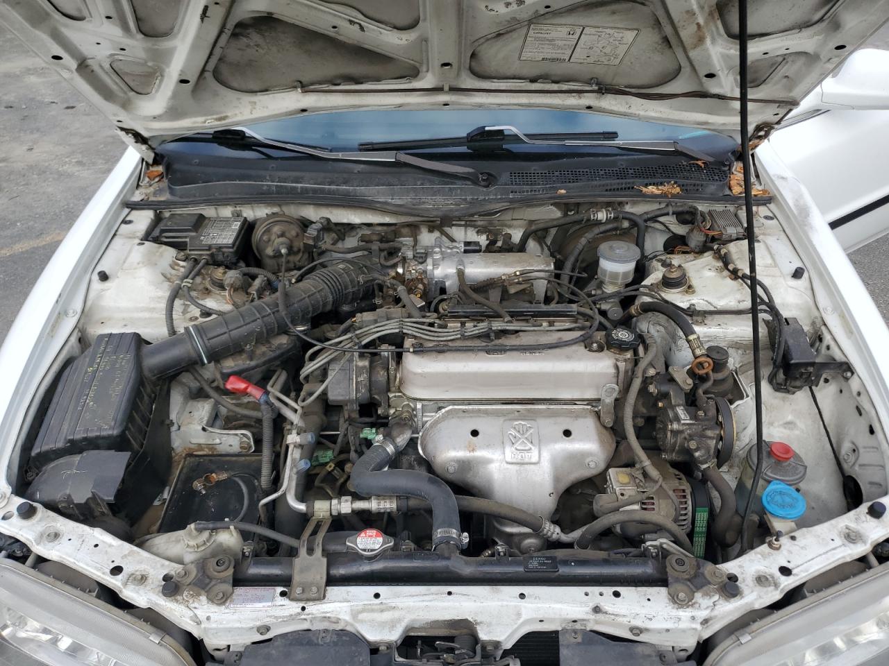 1996 Honda Accord Lx VIN: 1HGCD5631TA187359 Lot: 91991595