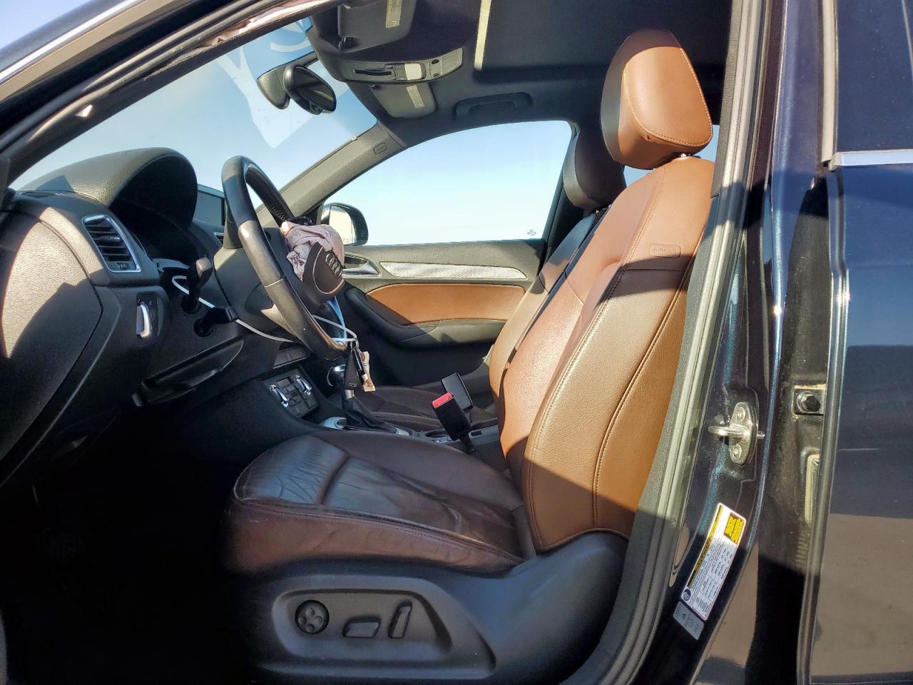 2015 Audi Q3 Premium Plus VIN: WA1EFCFS9FR004285 Lot: 92302005