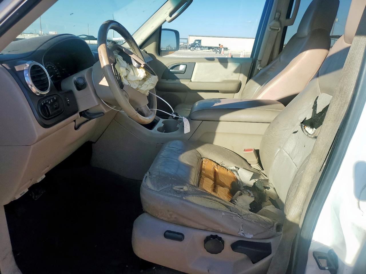 2003 Ford Expedition Eddie Bauer VIN: 1FMFU18L23LA06173 Lot: 92925145