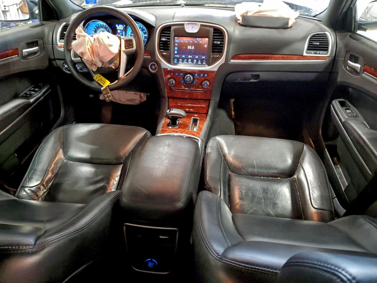 2013 Chrysler 300 VIN: 2C3CCARG5DH599588 Lot: 93664675