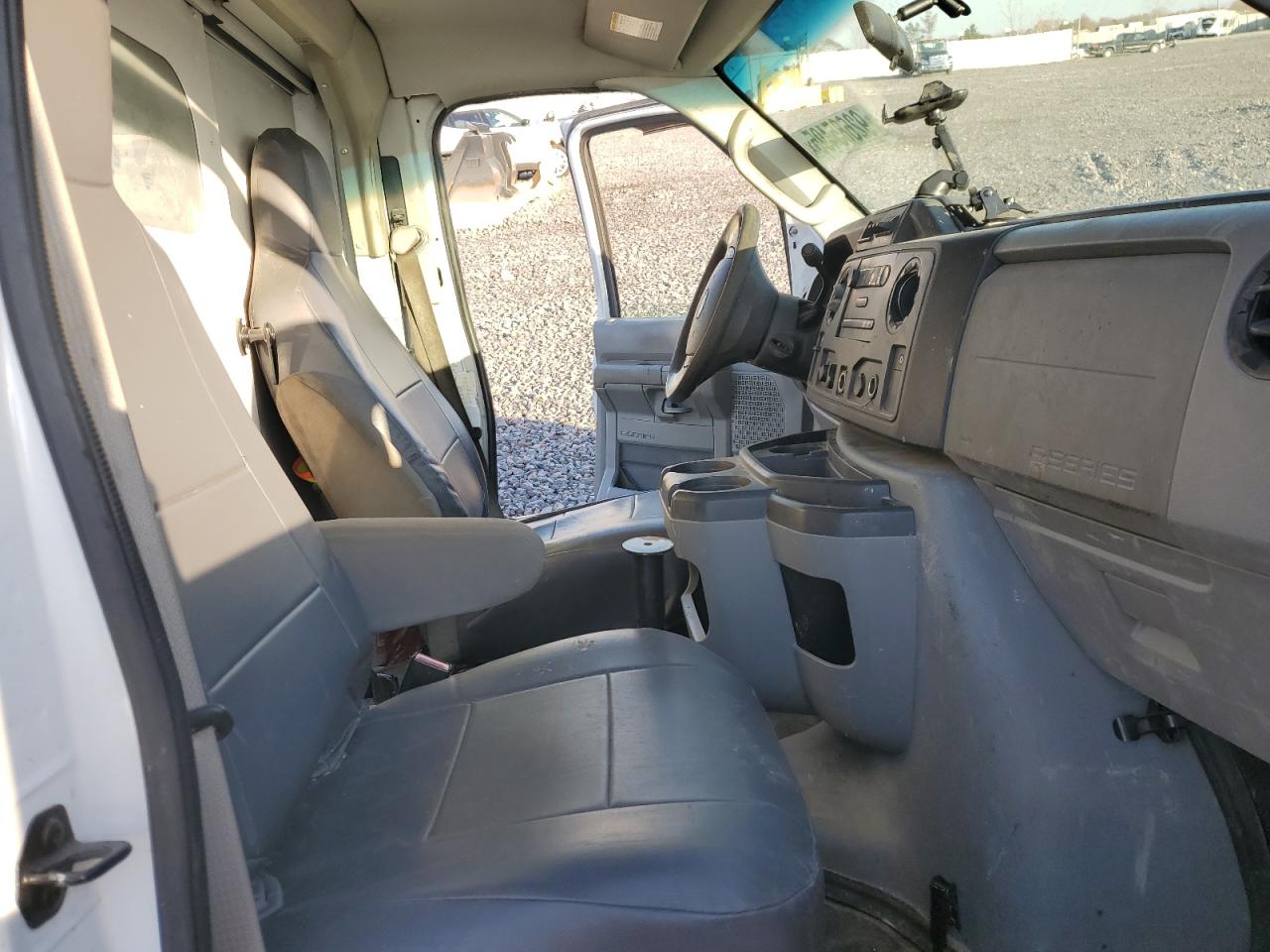 2012 Ford E350 Utility / Service Truck VIN: 1FDSE3FL7CDB29598 Lot: 92685495