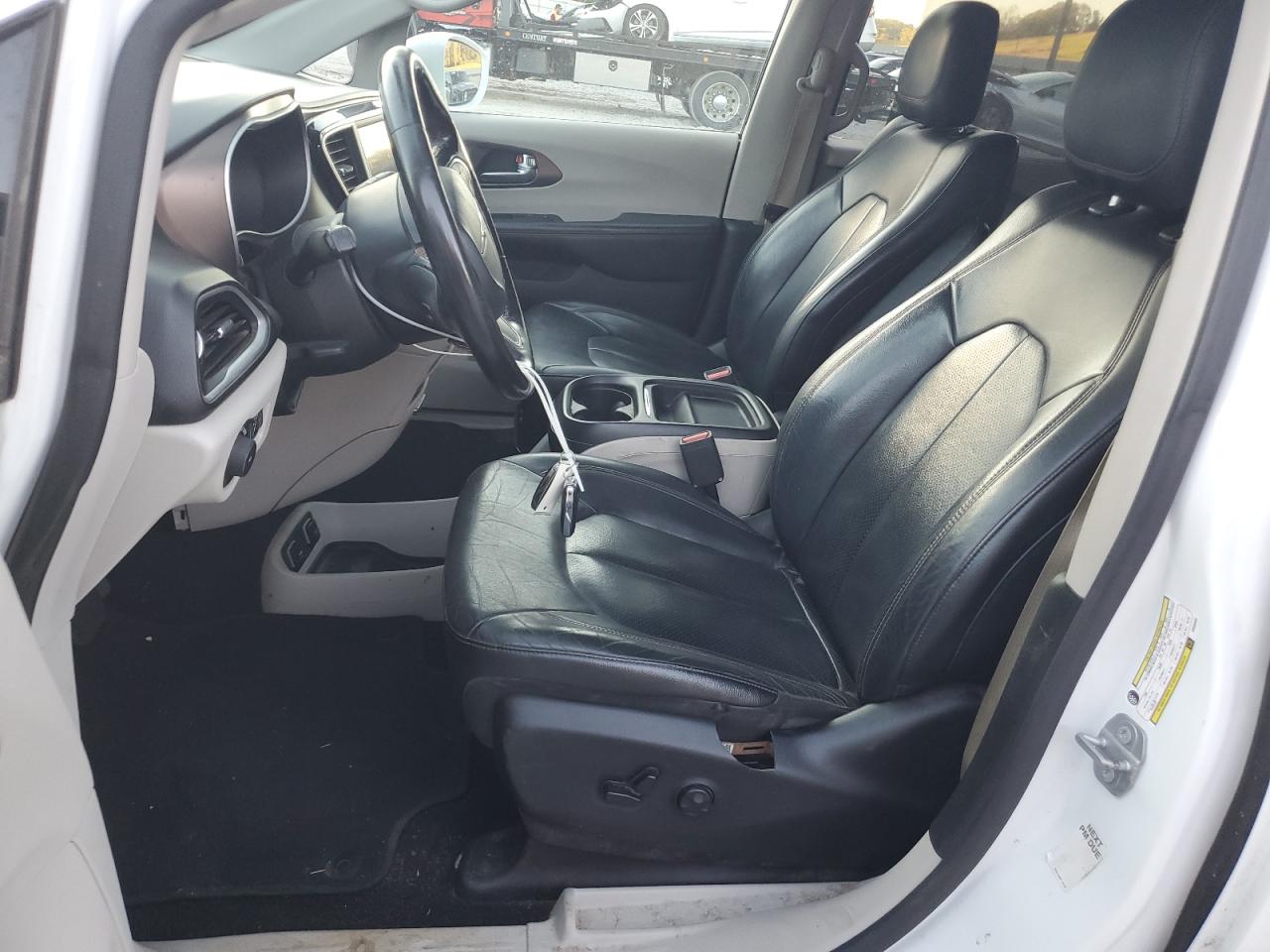 2019 Chrysler Pacifica Touring L VIN: 2C4RC1BG0KR566926 Lot: 91398005