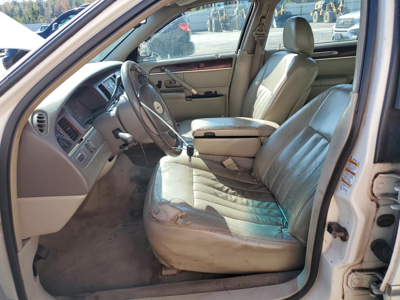 2003 Lincoln Town Car Executive VIN: 1LNHM81W73Y658246 Lot: 92934995