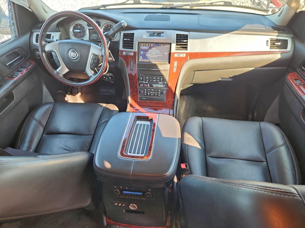 2013 Cadillac Escalade Luxury VIN: 1GYS4BEF9DR207827 Lot: 94090095