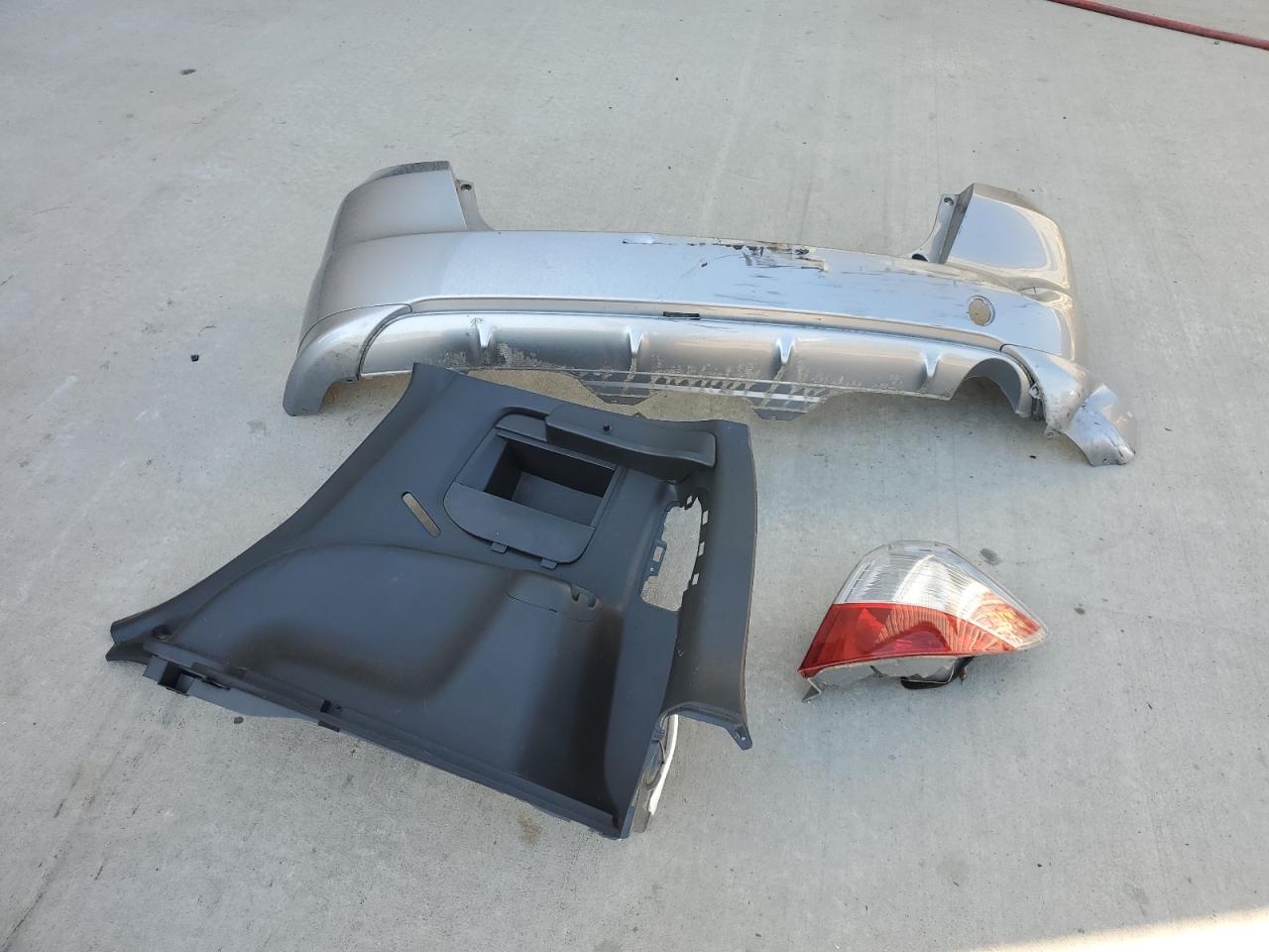 2010 Honda Fit VIN: JHMGE8H21AS011792 Lot: 91878045