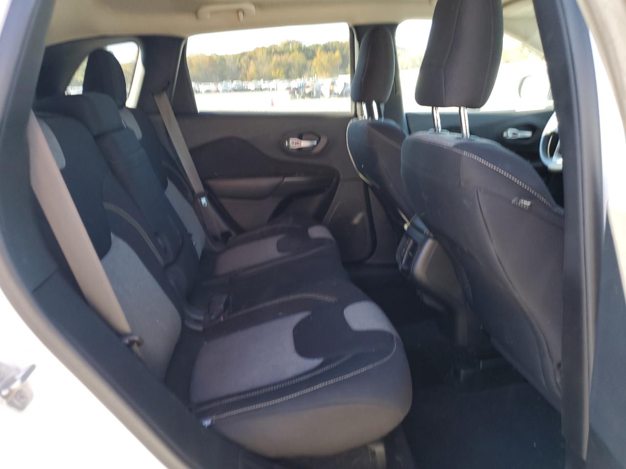 2014 Jeep Cherokee Latitude VIN: 1C4PJMCB3EW182152 Lot: 91027075