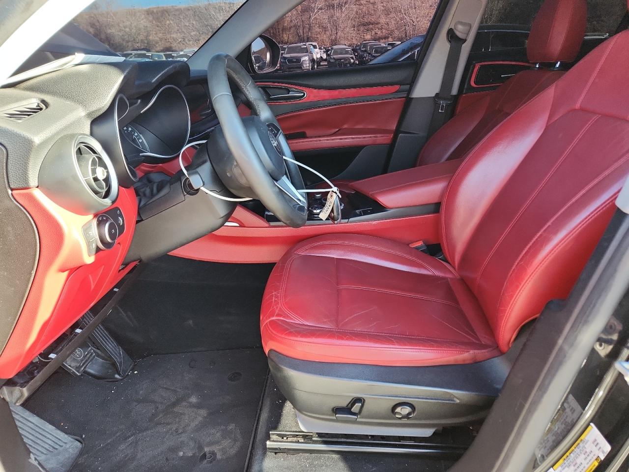 2018 Alfa Romeo Stelvio VIN: ZASFAKANXJ7B73876 Lot: 92316155