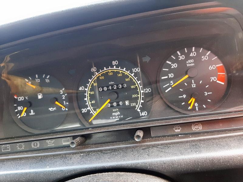 1992 MERCEDES 190E 