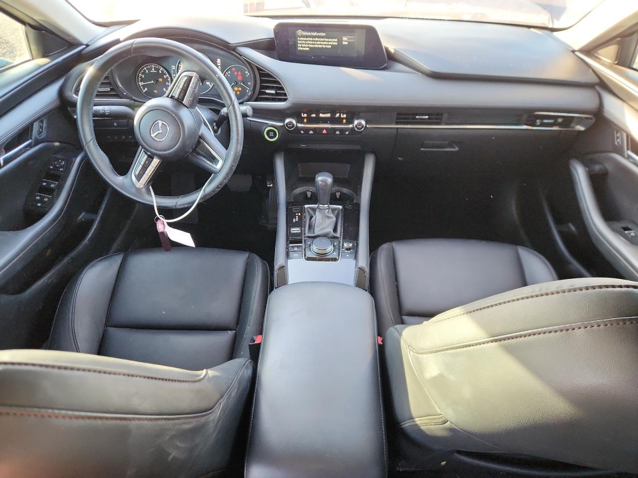 2021 Mazda 3 Preferred VIN: JM1BPACL7M1300697 Lot: 91121185