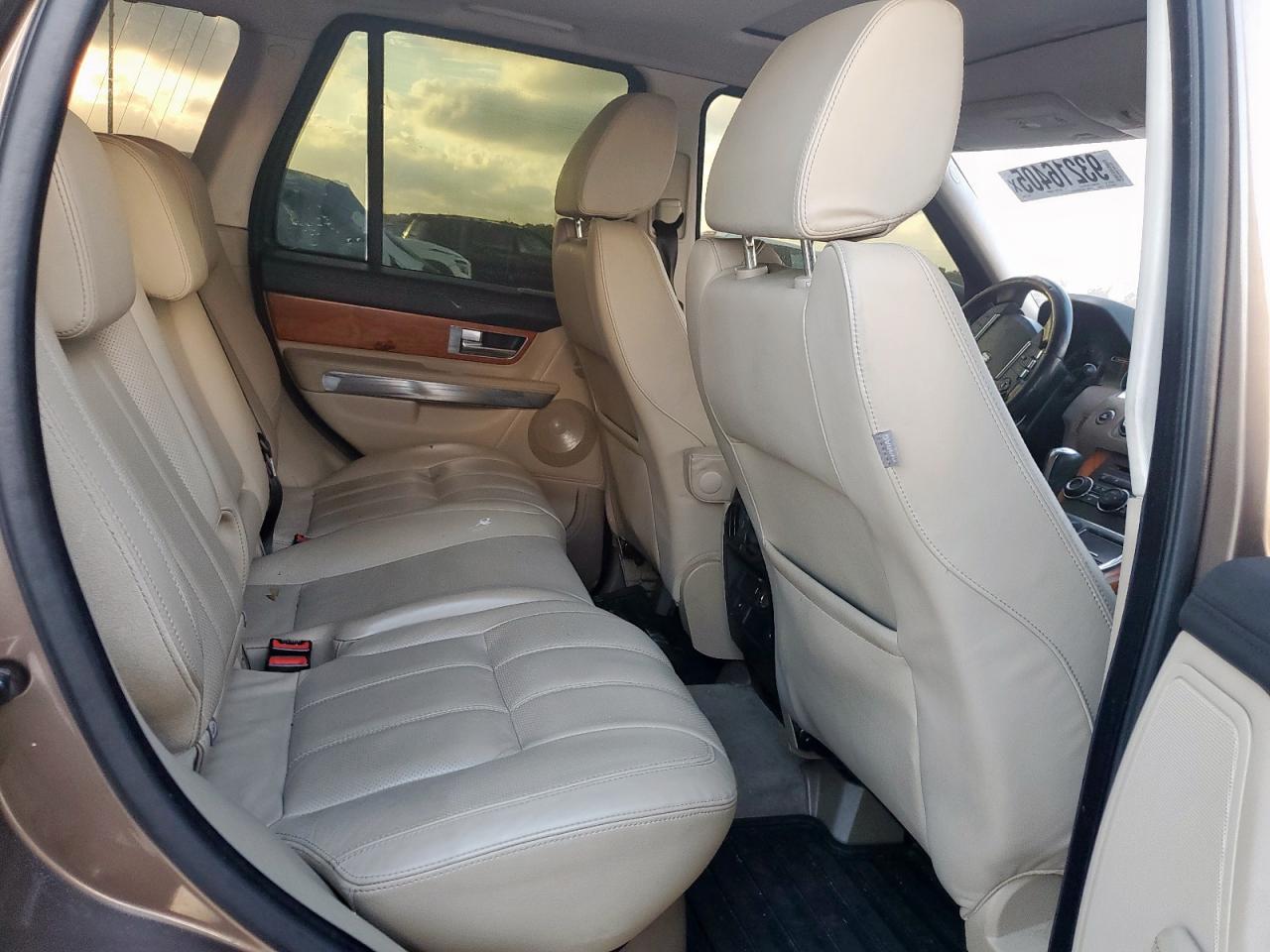 2010 Land Rover Range Rover Sport Lux VIN: SALSK2D42AA222863 Lot: 93216405