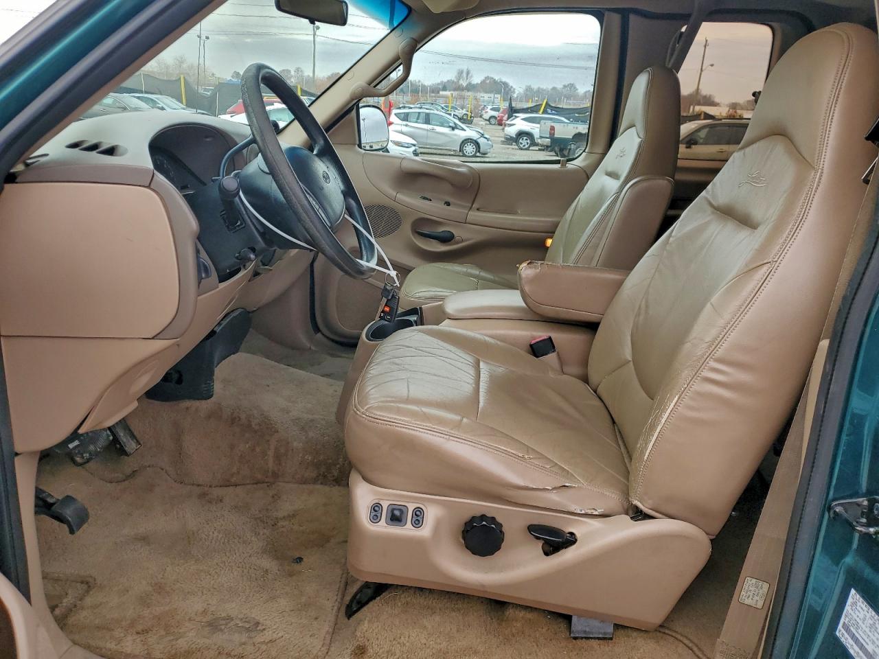 1997 Ford F150 VIN: 2FTDX1765VCA68839 Lot: 94223685