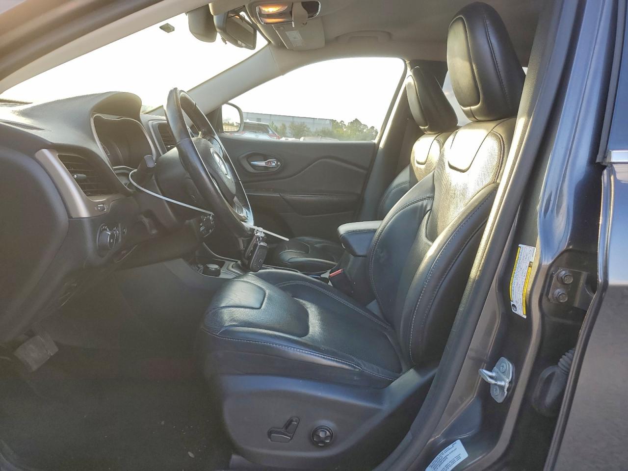 2016 Jeep Cherokee Limited VIN: 1C4PJMDS5GW143290 Lot: 94601535