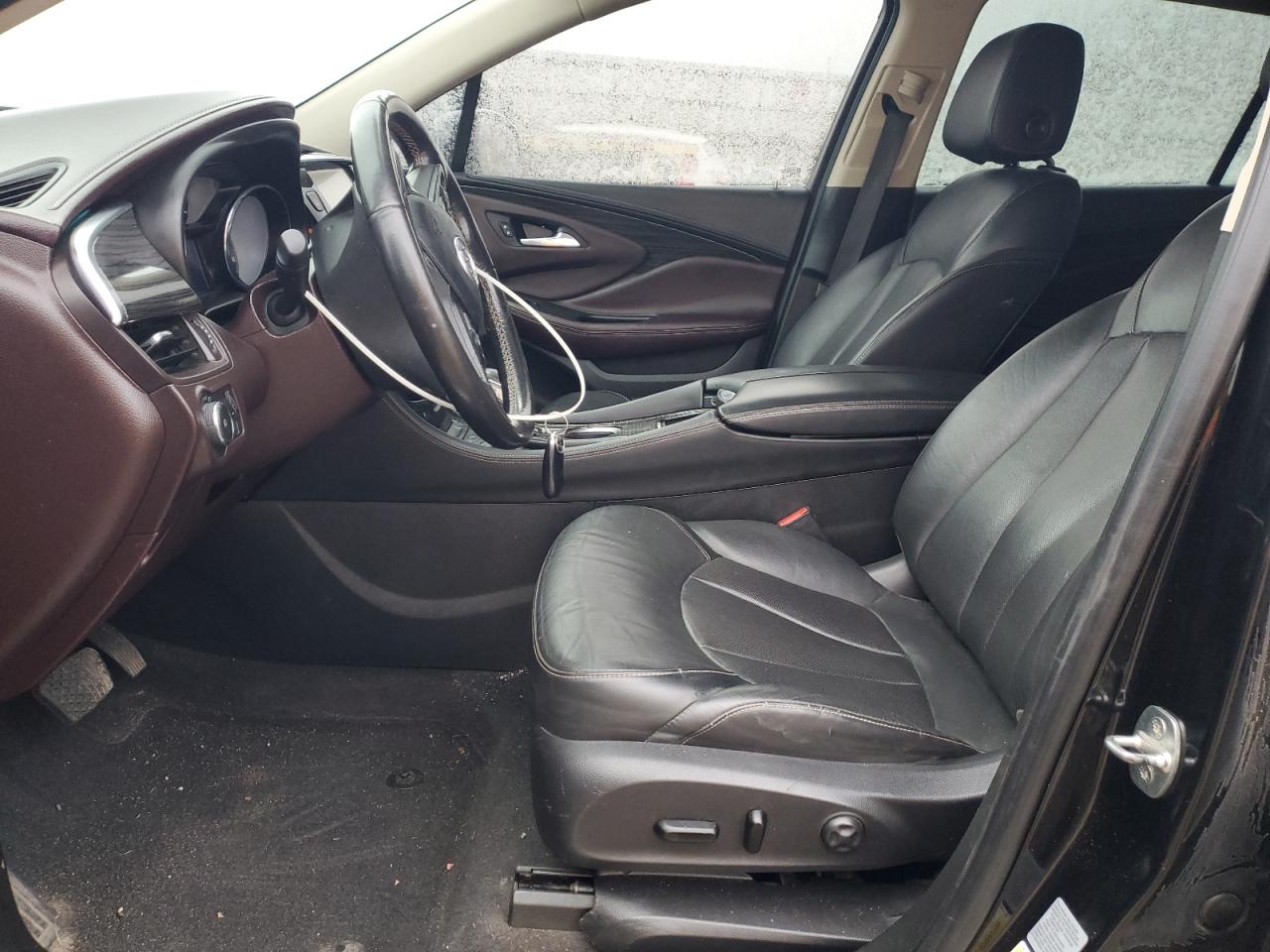 2017 Buick Envision Essence VIN: LRBFXBSA8HD098592 Lot: 92996155