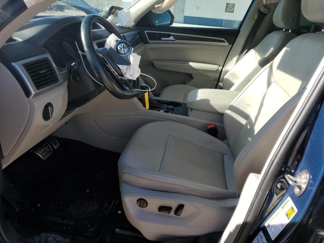 2018 Volkswagen Atlas Se VIN: 1V2PR2CA9JC587110 Lot: 92953225