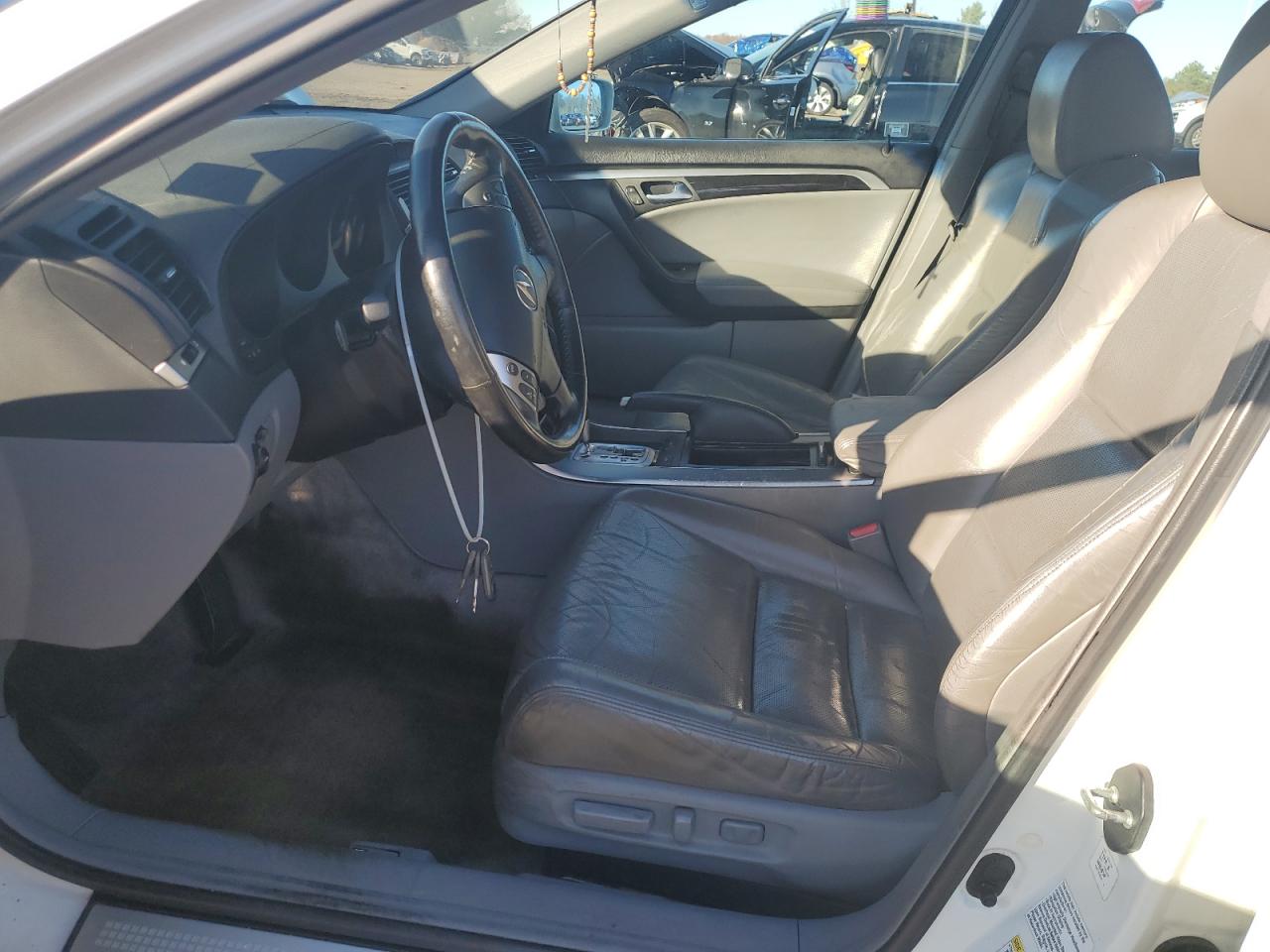 2005 Acura Tl VIN: 19UUA66265A038975 Lot: 93507345