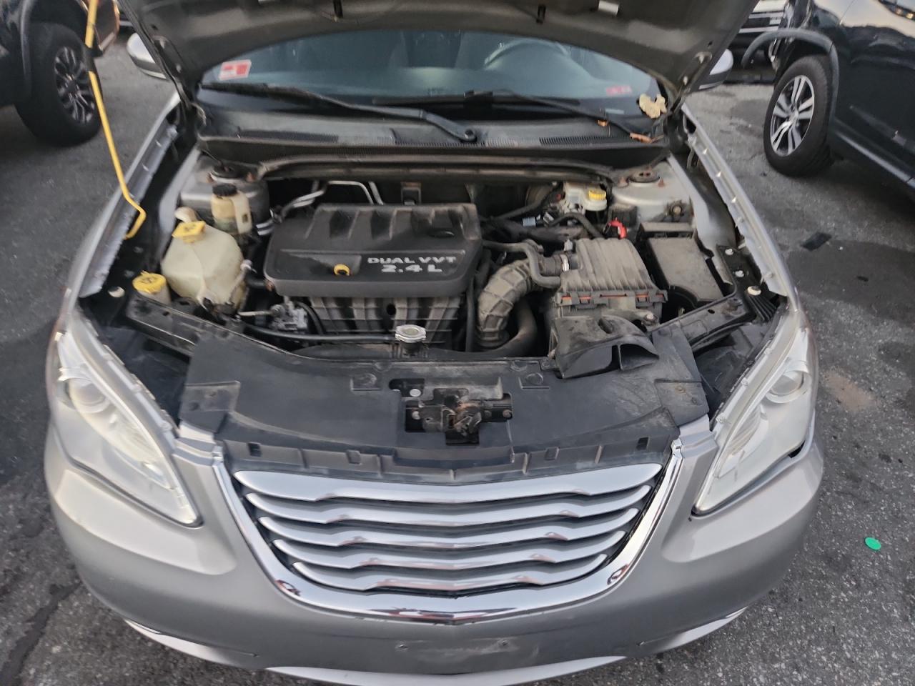 2013 Chrysler 200 Touring VIN: 1C3CCBBB0DN510232 Lot: 90715135