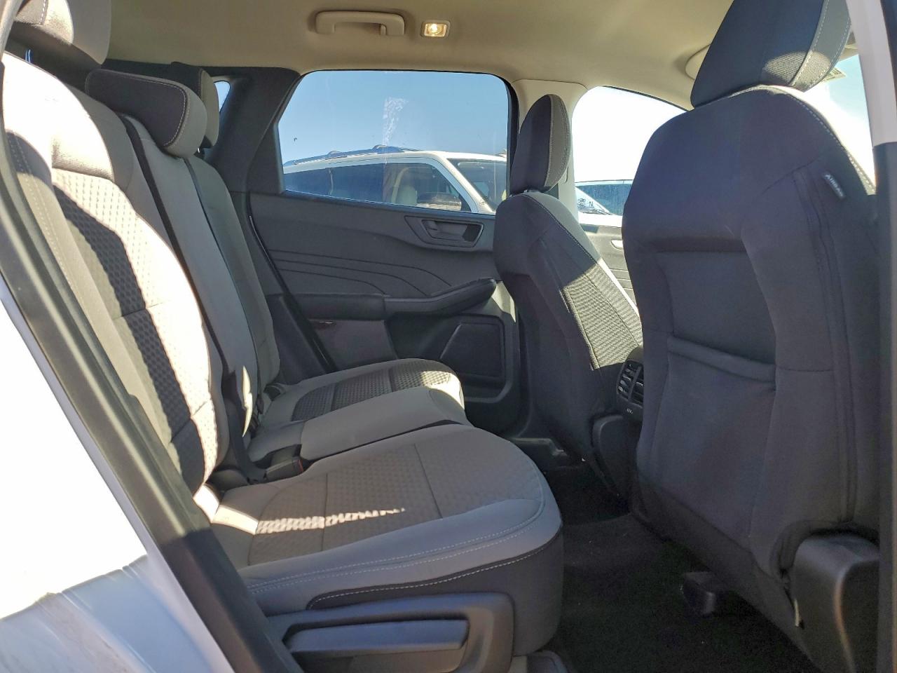 2022 Ford Escape Se VIN: 1FMCU0BZ0NUB46164 Lot: 92058525