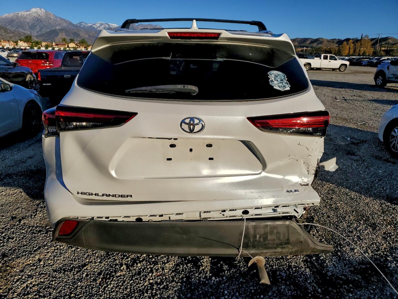 2022 Toyota Highlander Xle VIN: 5TDHZRAH2NS117617 Lot: 94358055