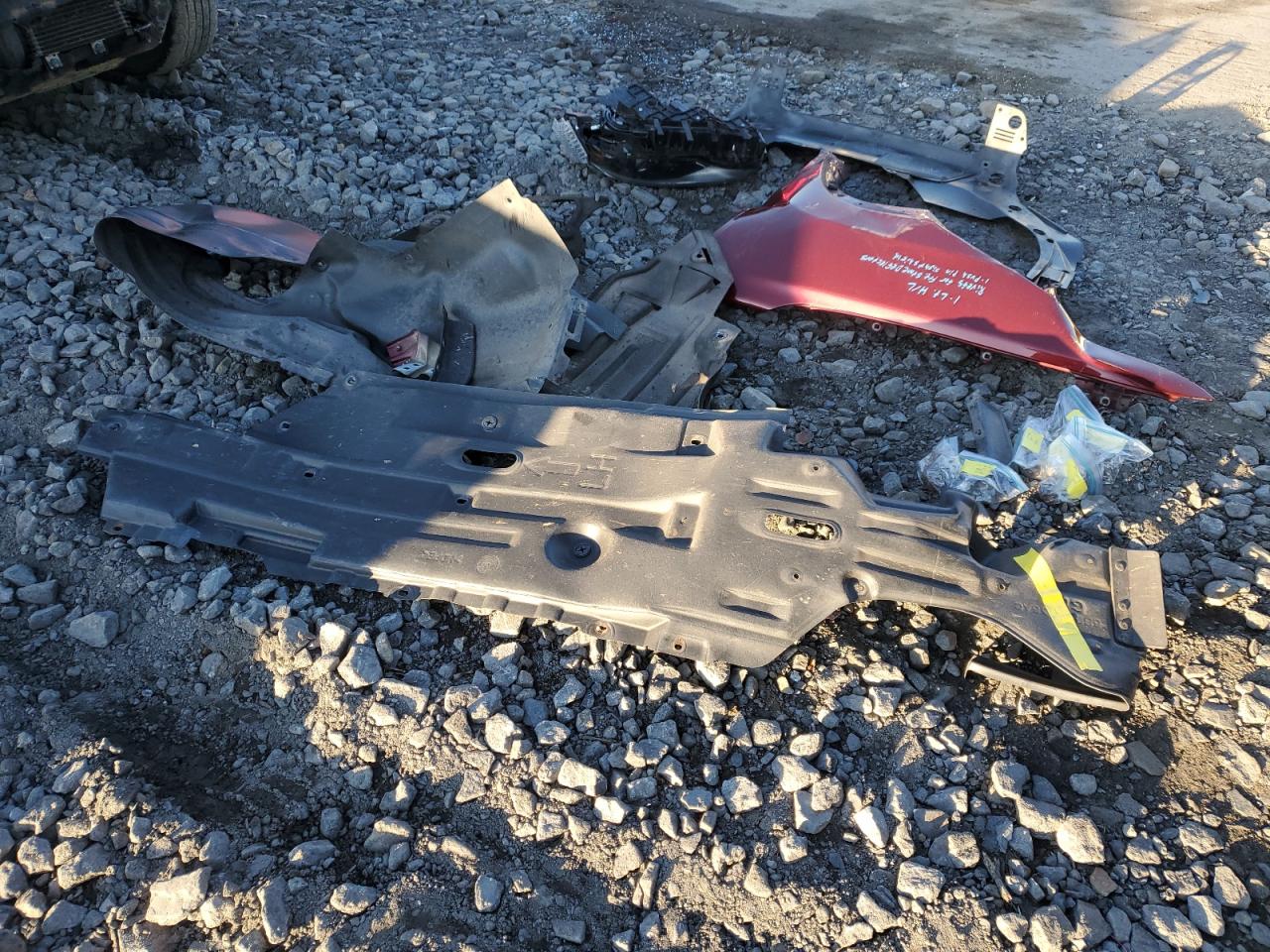 2019 Jeep Cherokee Latitude Plus VIN: 1C4PJMLB0KD311018 Lot: 92465245