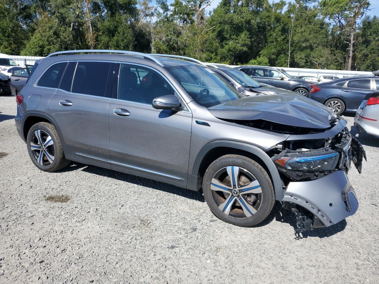 Фото: W1N9M1DB1NN006115