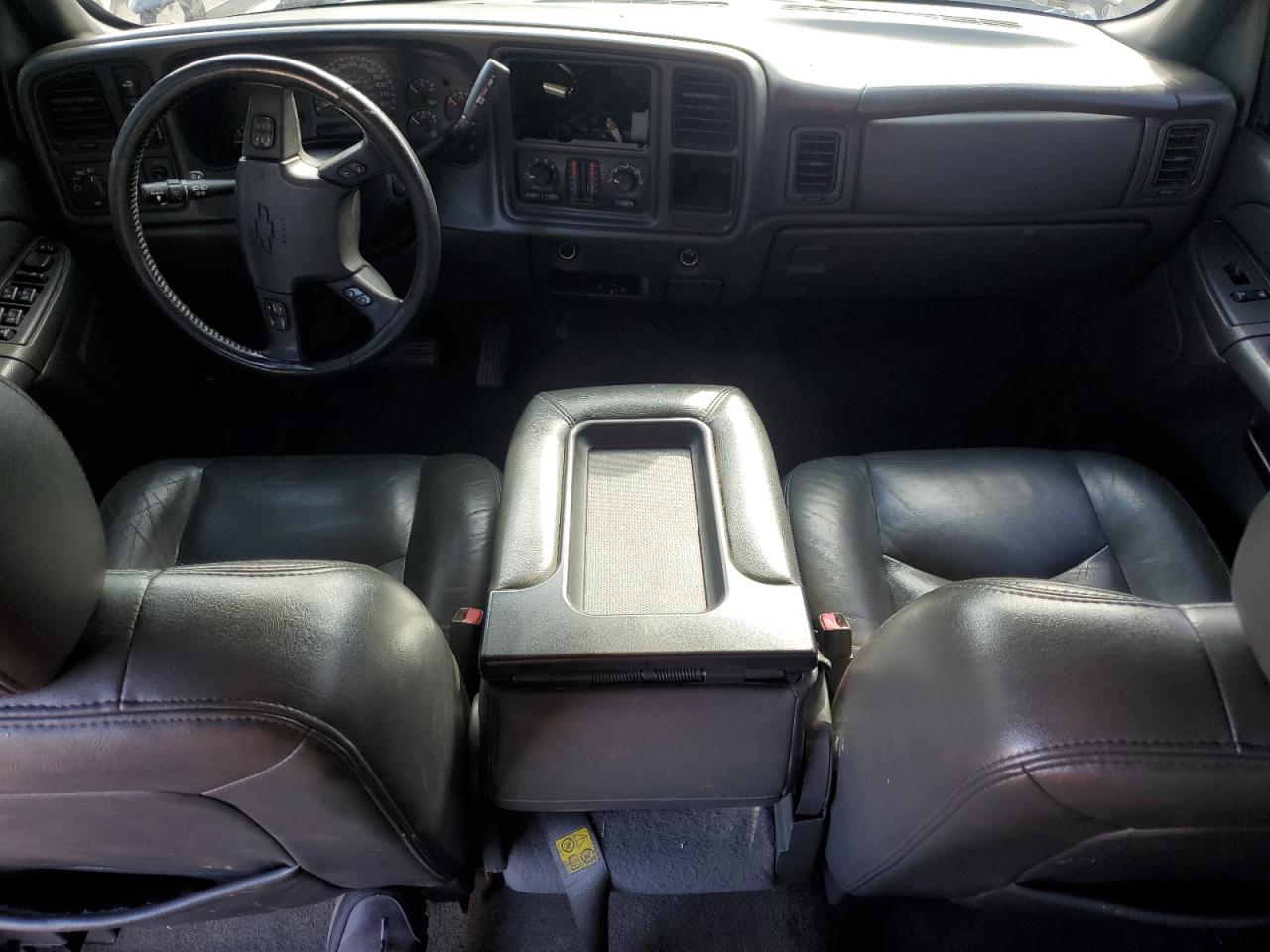 2005 GMC Sierra K2500 Heavy Duty VIN: 1GTHK23295F896843 Lot: 90904495