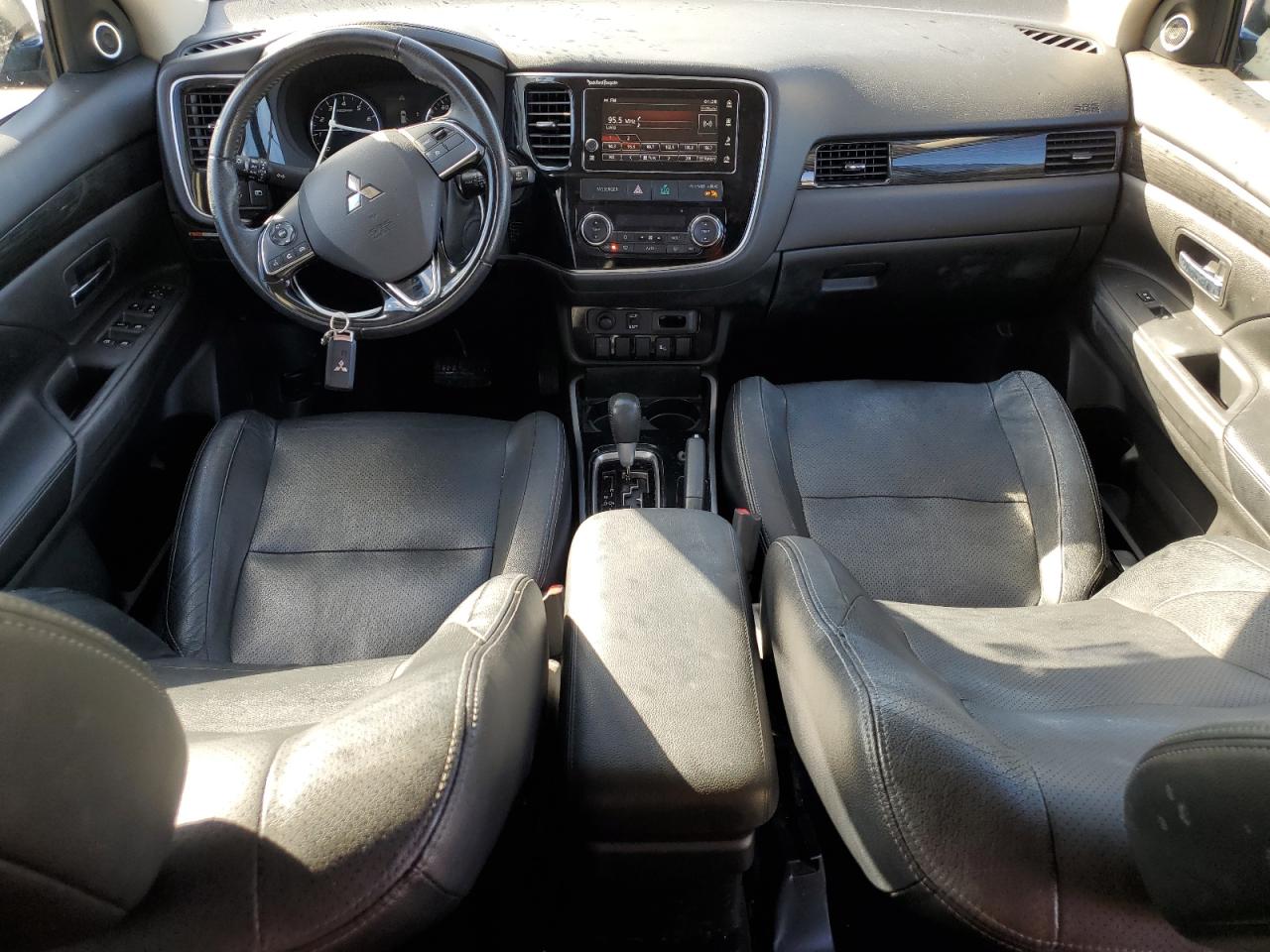 2017 Mitsubishi Outlander Se VIN: JA4AD3A30HZ019992 Lot: 92160255
