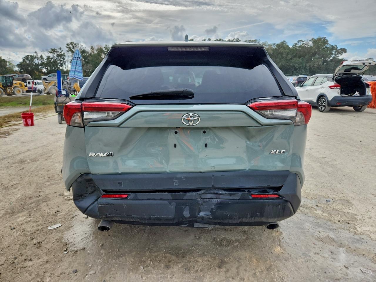 2021 Toyota Rav4 Xle Premium VIN: 2T3C1RFV3MW137887 Lot: 93841225