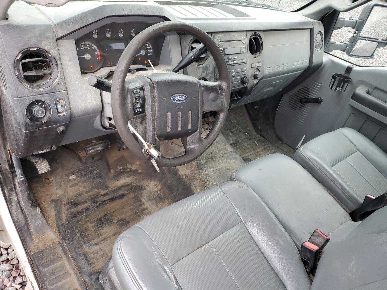 2014 Ford F250 Utility / Service Truck VIN: 1FTBF2A64EEA83271 Lot: 93315095