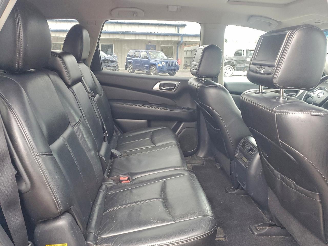 2014 Nissan Pathfinder S VIN: 5N1AR2MM1EC617735 Lot: 94110805