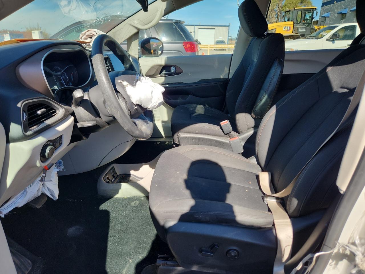 2017 Chrysler Pacifica Touring VIN: 2C4RC1DG2HR565590 Lot: 90915735