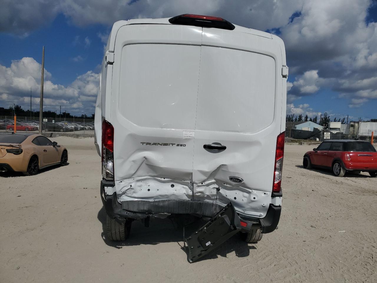 2025 Ford Transit T-250 VIN: 1FTBR1C82SKB05877 Lot: 93651535