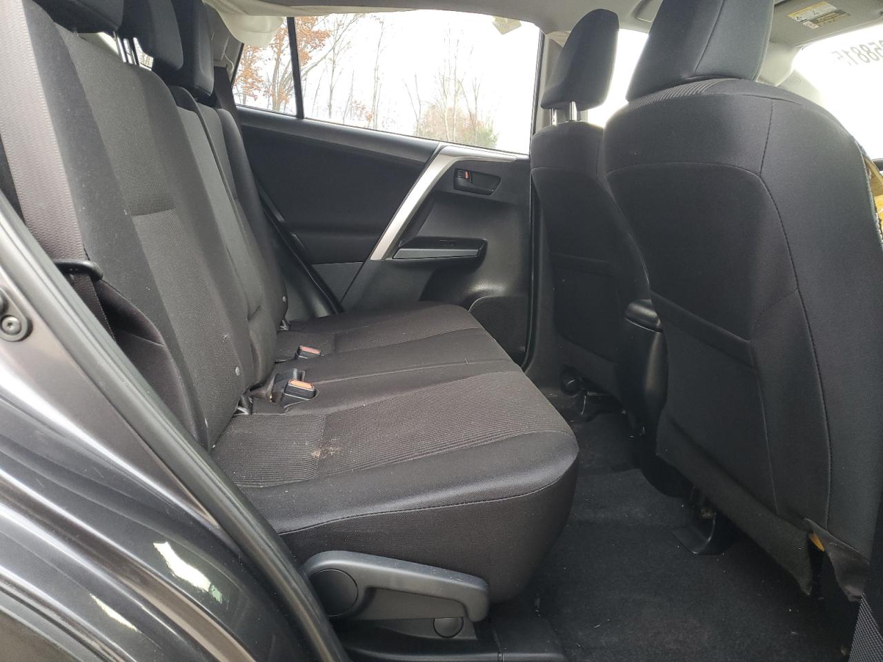 2018 Toyota Rav4 Le VIN: JTMBFREV4JJ218034 Lot: 92958815