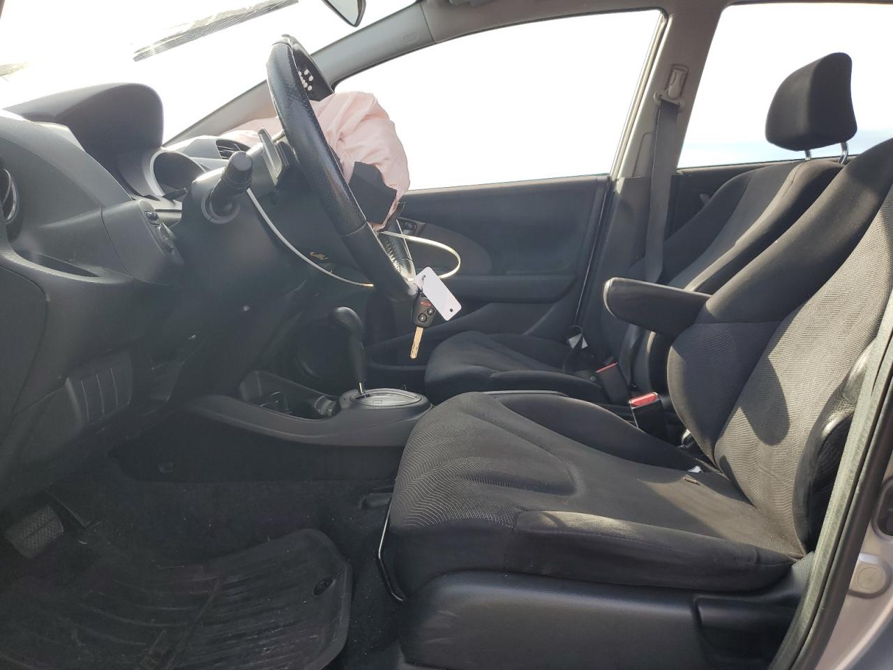 2010 Honda Fit Sport VIN: JHMGE8H48AS001021 Lot: 92824045