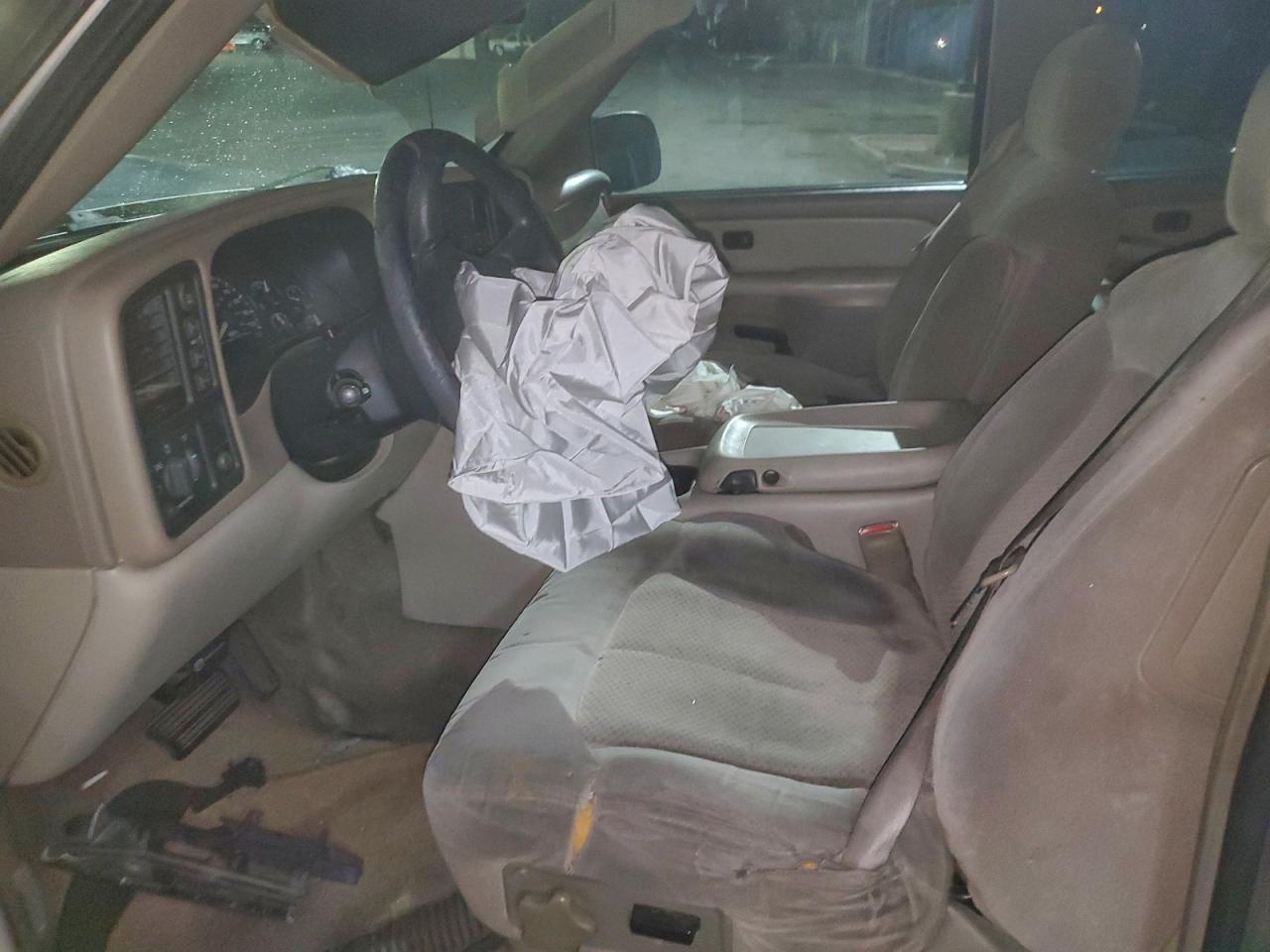 2001 Chevrolet Tahoe K150 VIN: 193639 Lot: 94815045