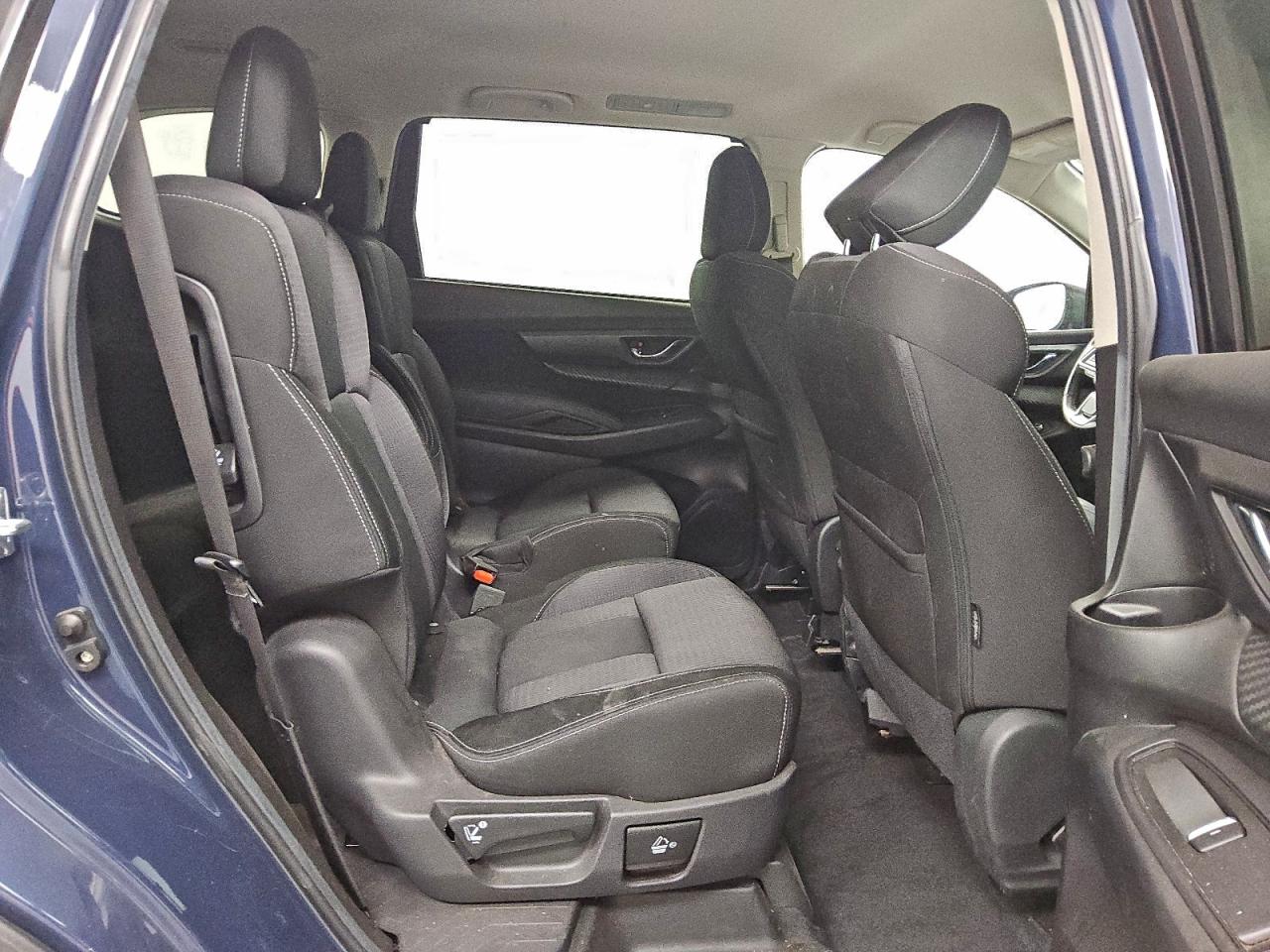 2024 Subaru Ascent Premium VIN: 4S4WMAED5R3403978 Lot: 90357485