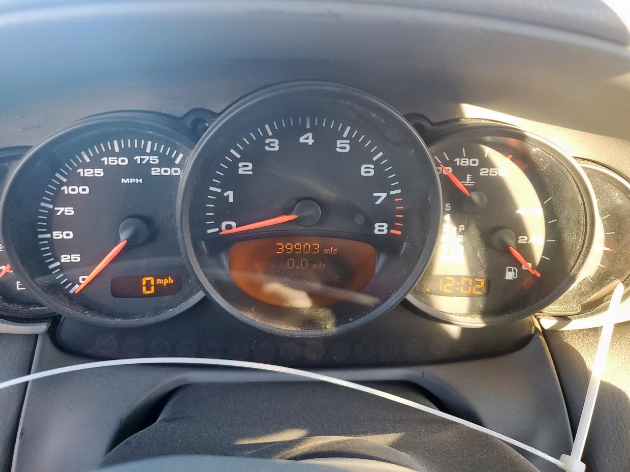 2002 Porsche 911 Carrera 2 VIN: WP0CA299X2S651800 Lot: 90985475