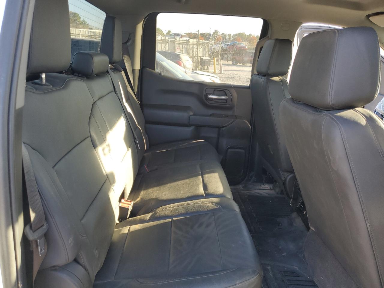 2024 GMC Sierra K1500 VIN: 1GTUUAED8RZ235889 Lot: 92400095