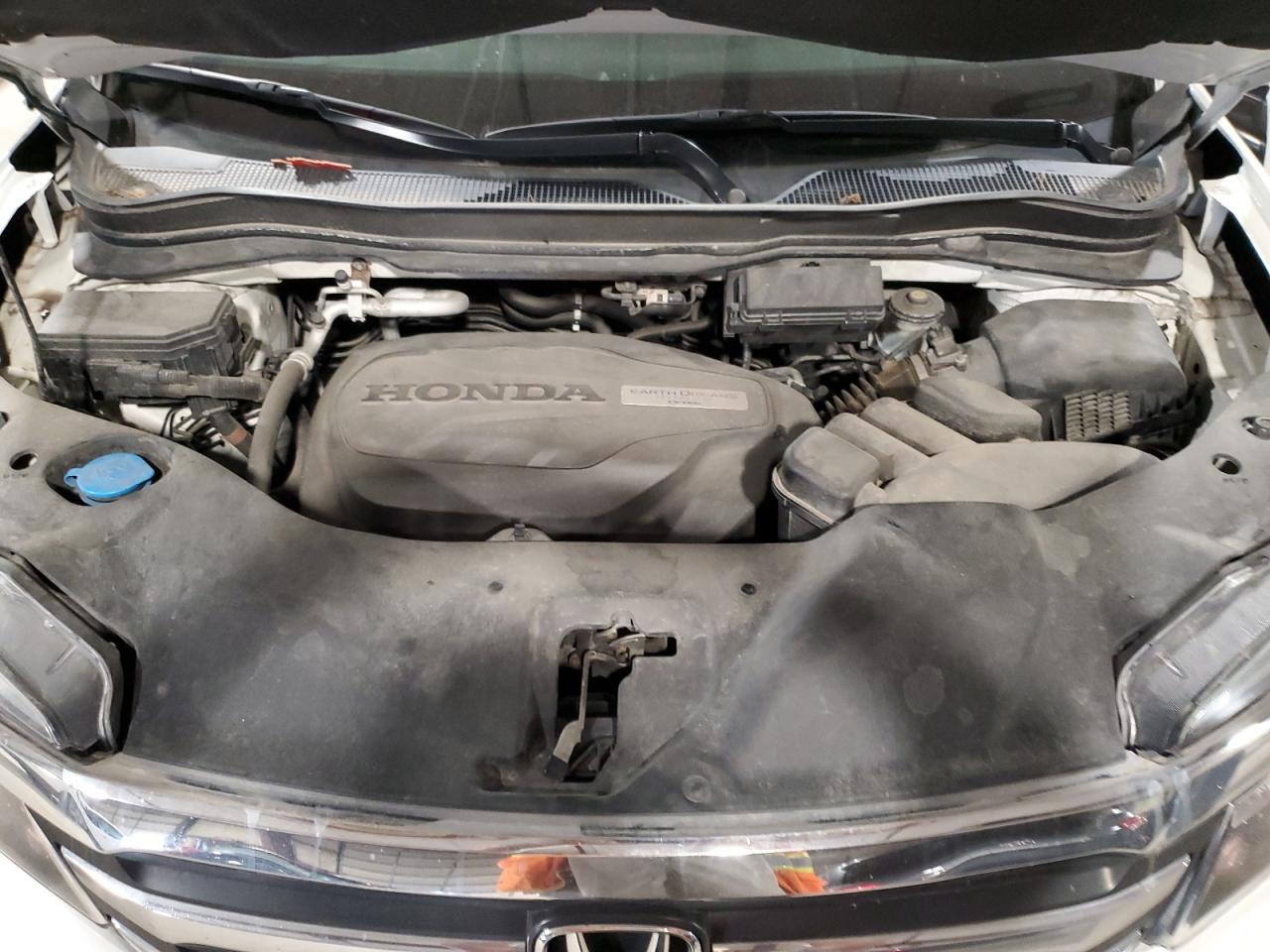 2018 Honda Pilot Lx VIN: 5FNYF6H13JB012549 Lot: 91790055