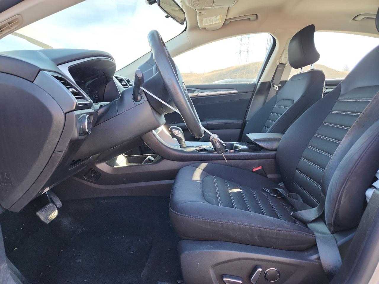 2015 Ford Fusion Se VIN: 3FA6P0H71FR249137 Lot: 92880365