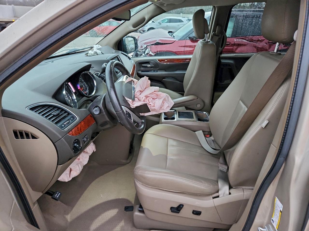 2015 Chrysler Town & Country Touring VIN: 2C4RC1BG6FR665126 Lot: 94474715