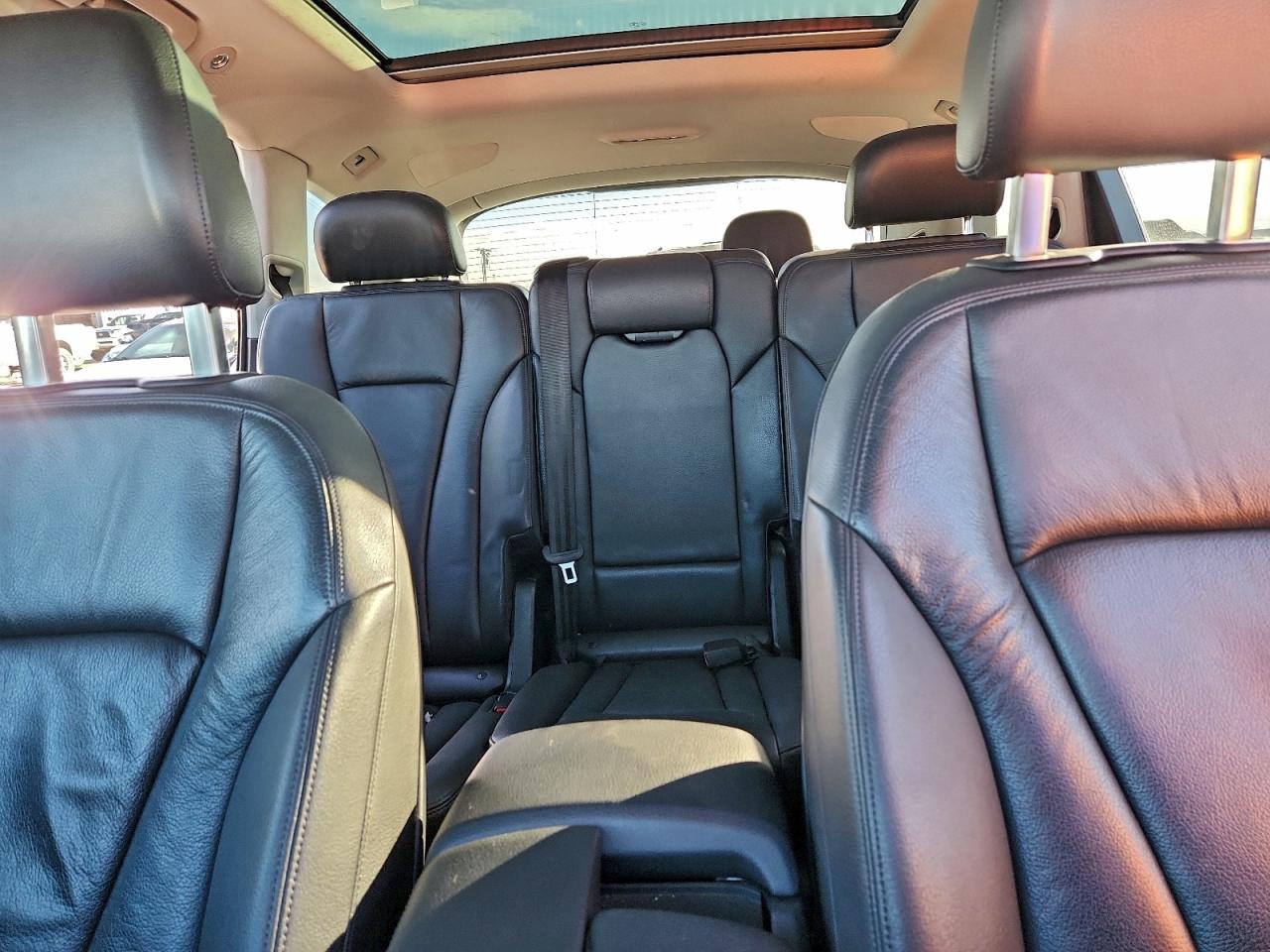 2017 Audi Q7 Premium Plus VIN: WA1LAAF7XHD001661 Lot: 93980335