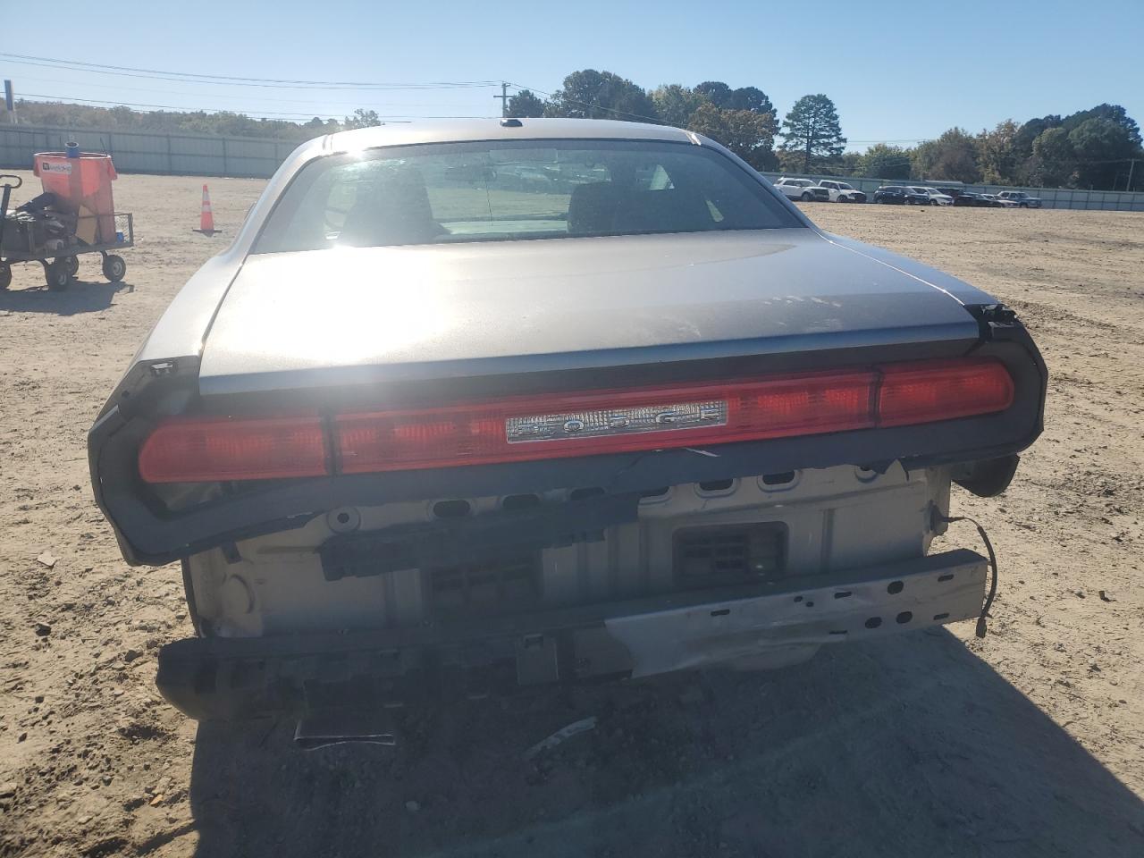 2011 Dodge Challenger VIN: 2B3CJ4DG2BH570221 Lot: 91213015