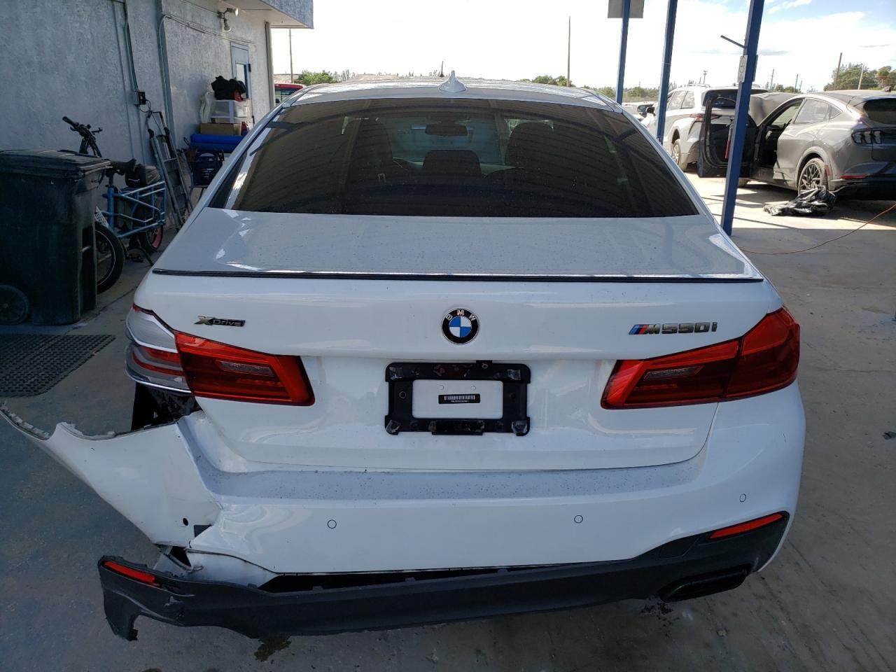 2019 BMW M550Xi VIN: WBAJB9C55KB288676 Lot: 90689765