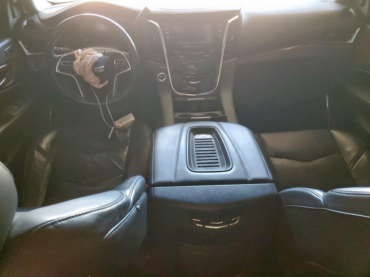 2018 Cadillac Escalade Luxury VIN: 1GYS3BKJXJR131543 Lot: 91832165