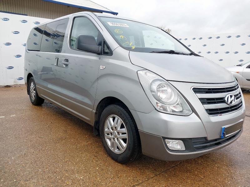 2017 HYUNDAI I800 2.5 CRDI SE 5DR AUTO