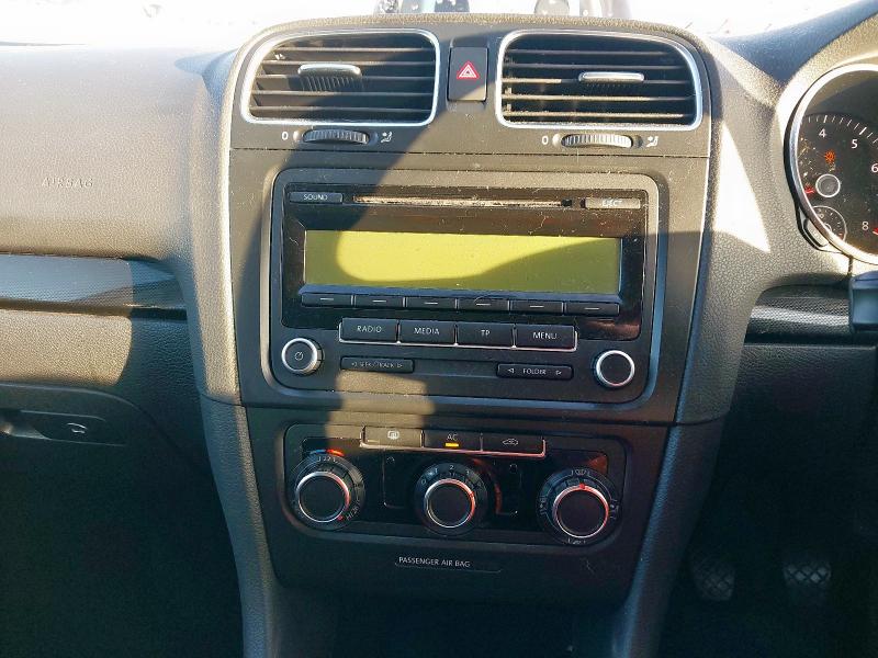 2009 VOLKSWAGEN GOLF SE