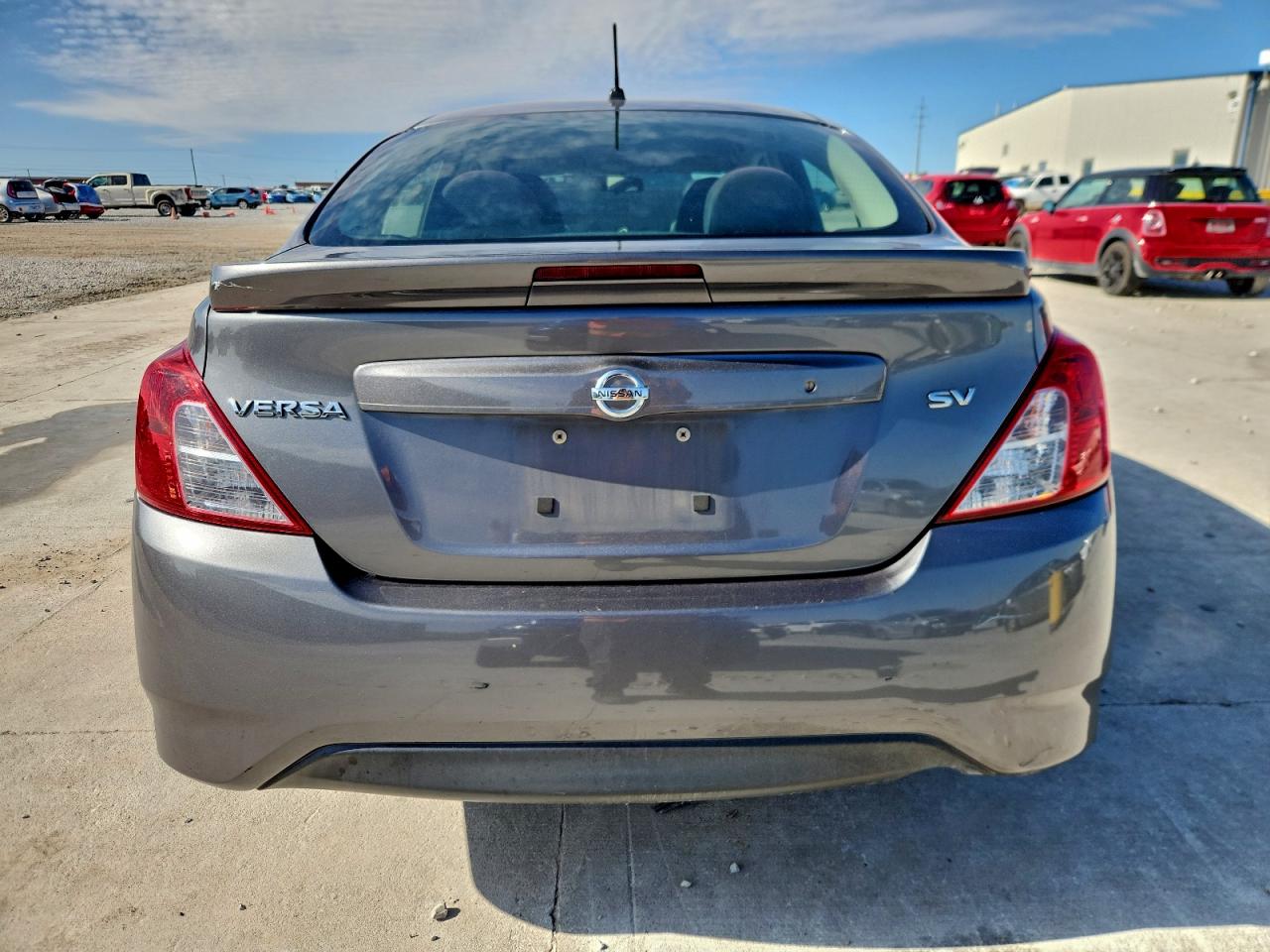2018 Nissan Versa S VIN: 3N1CN7AP5JL820701 Lot: 93923445