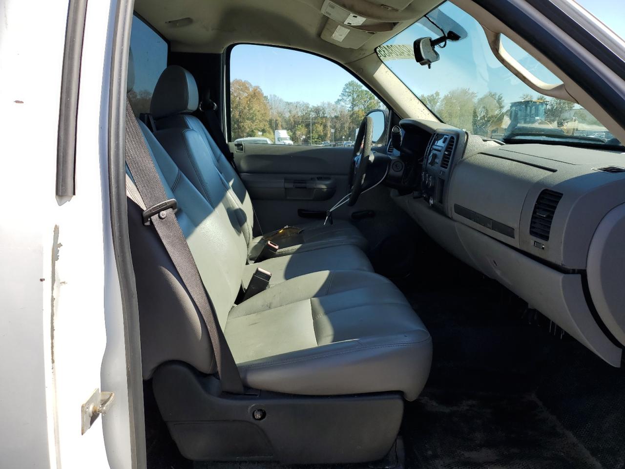 2008 GMC Sierra C1500 VIN: 1GTEC14X88Z220214 Lot: 92428435